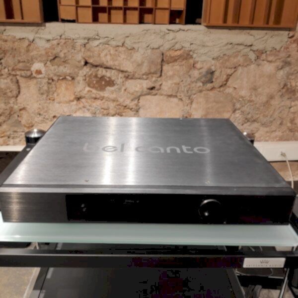 BELCANTO E1X  STREAMER DAC (EX-DEMO)